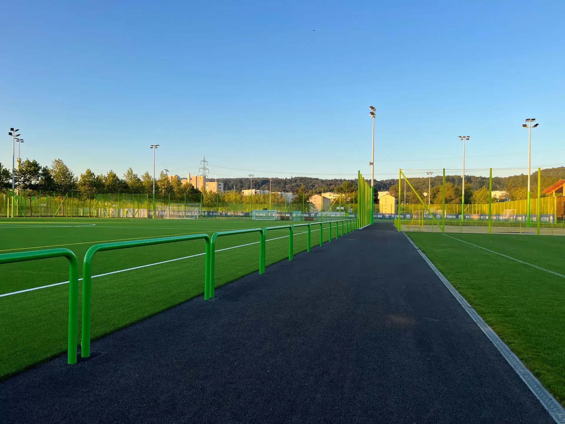 Sportanlage Heerenschürli, Zürich, Referenzprojekt der Walter Zäune AG (5)