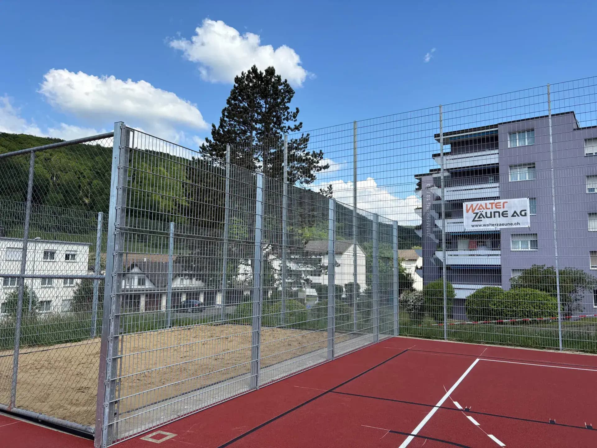 Ballfang, Schule Beringen, Referenzprojekt der Walter Zäune AG (7)