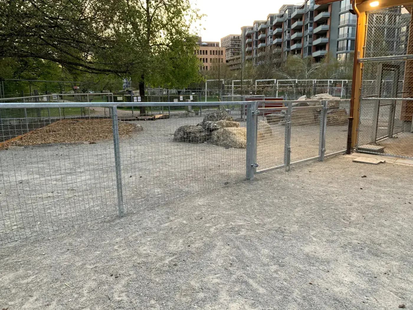Gemeinschaftszentrum Bachwiesen, Zürich, Referenzprojekt der Walter Zäune AG (6)