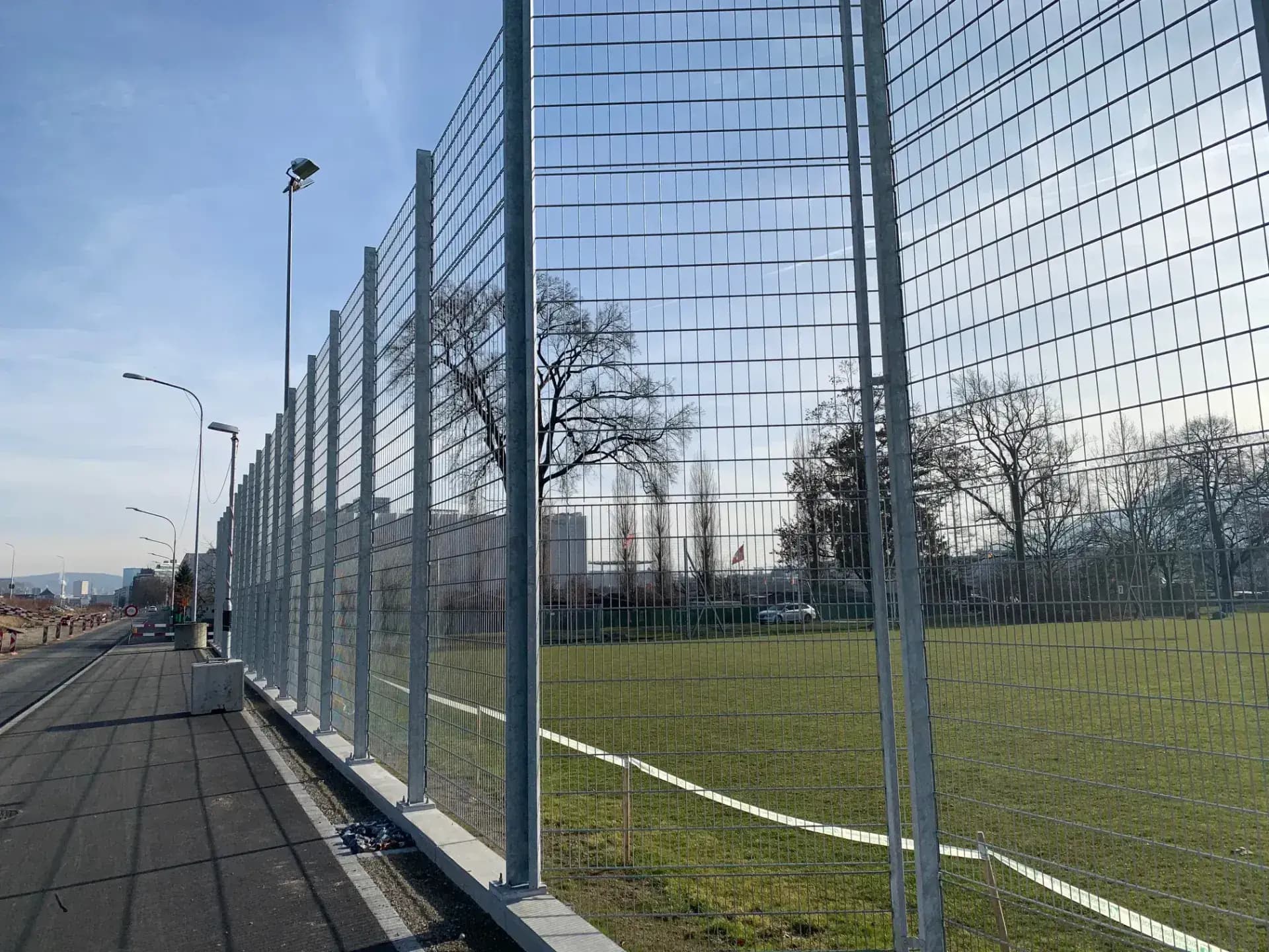 Ballfang Gittermatten von der Walter Zäune AG (7)