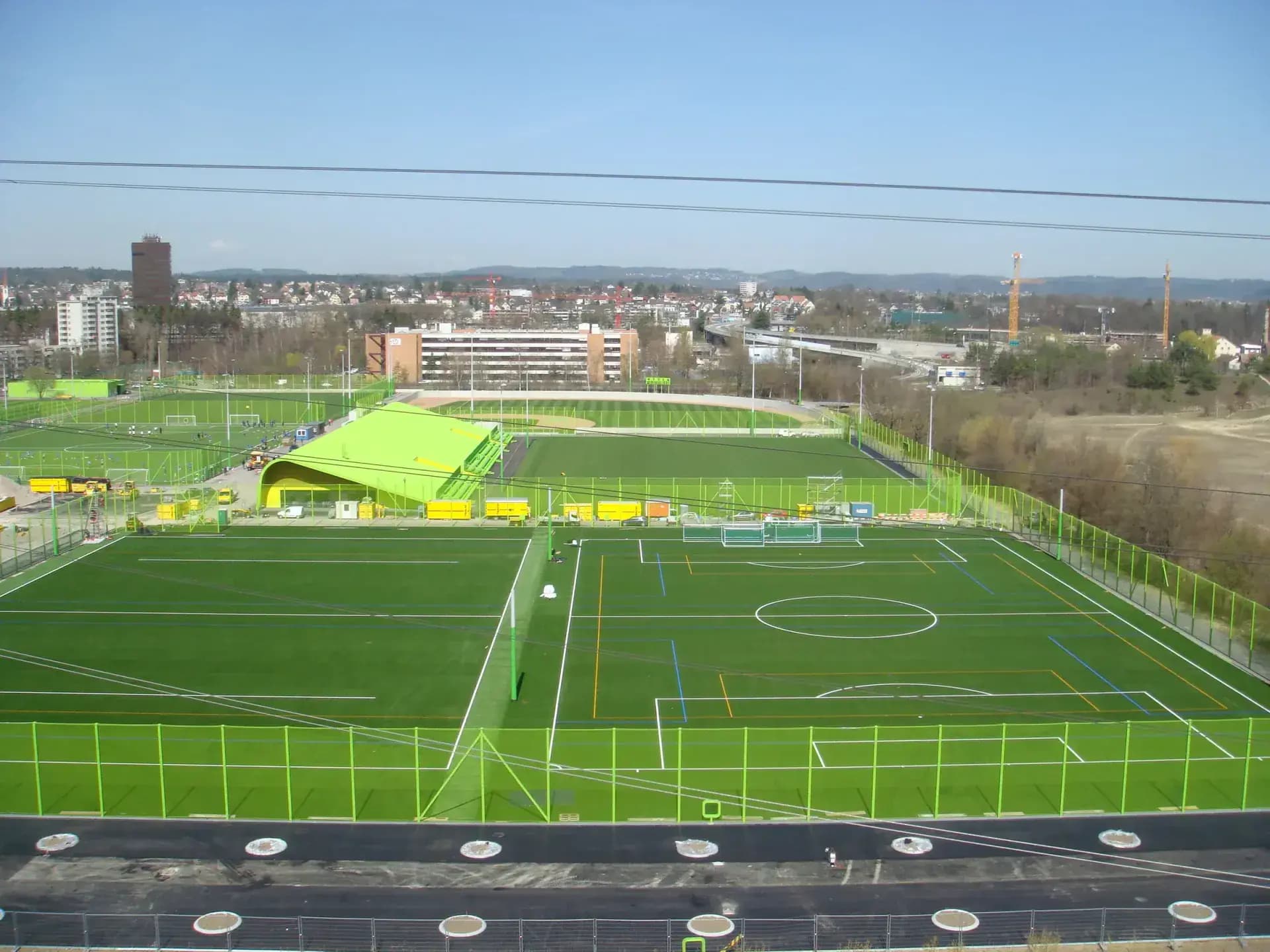 Sportanlage Heerenschürli, Zürich, Referenzprojekt der Walter Zäune AG (2)
