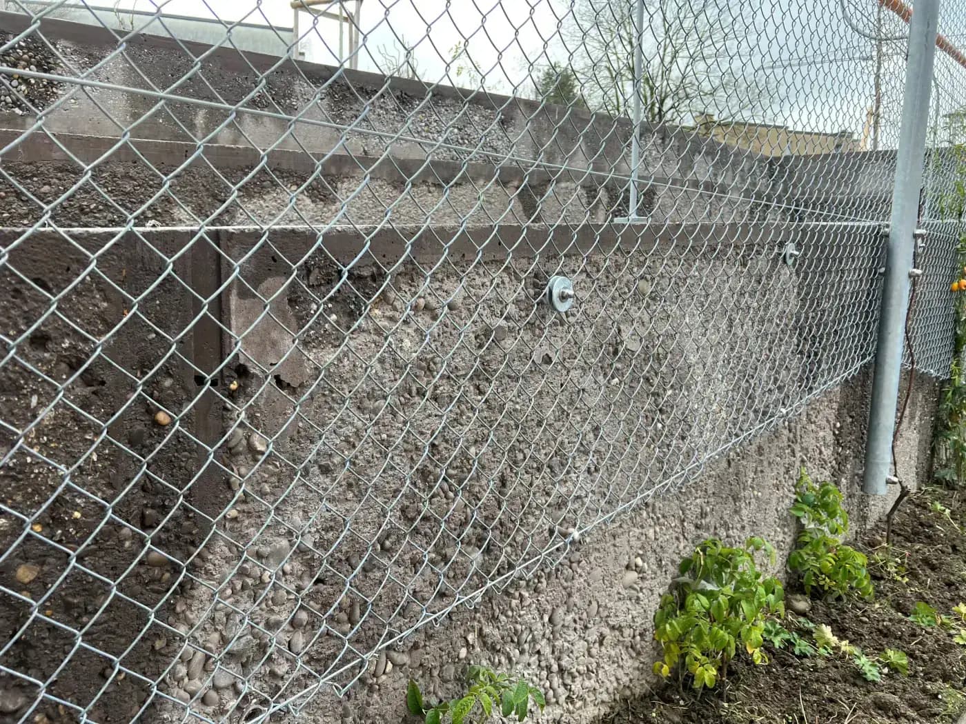 Schulanlage Auzelg, Zürich, Referenzprojekt der Walter Zäune AG (2)