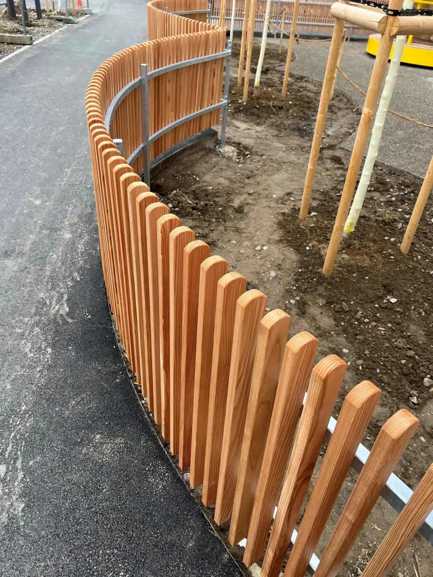 Schulhaus Allmend, Zürich, Referenzprojekt der Walter Zäune AG (3)