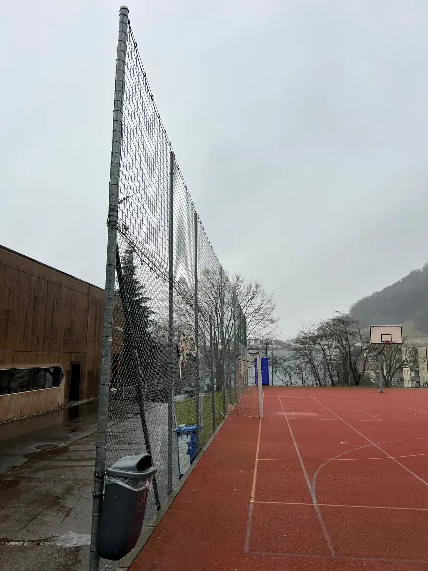 Ballfang, Schule Beringen, Referenzprojekt der Walter Zäune AG
