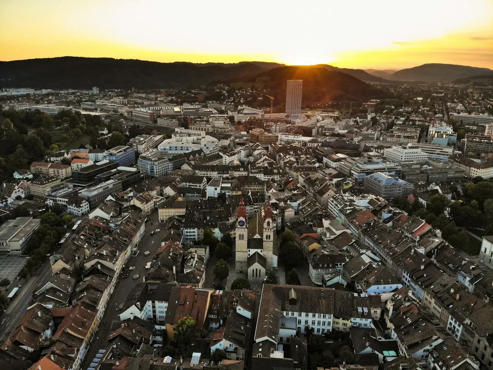 Winterthur von oben mit Altstadt und Stadtkirche